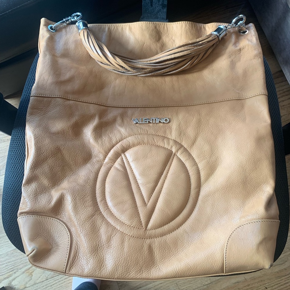 Big Valentino bag for a great price